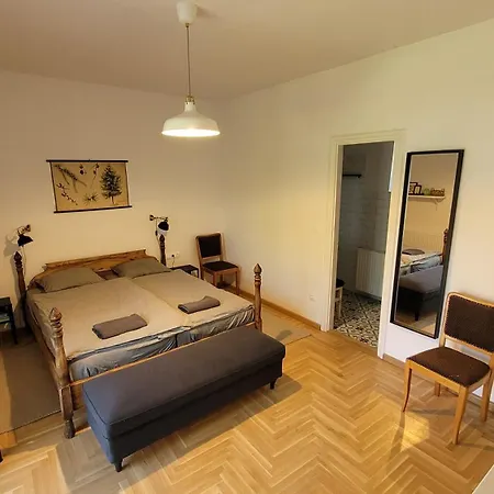 Lapillo Vendeghaz 别墅